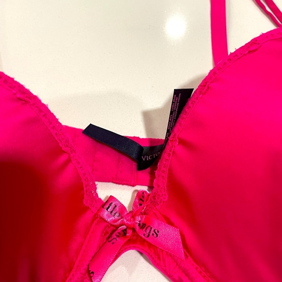 Victoria Secret Bra 36 D - Picture 2 of 4